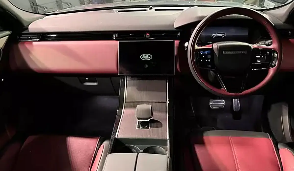 Land Rover - Range Rover Velar R-Dynamic Diesel - Car Rentals Near me - Used Cars Near me - Exclusive Concierge Club.webp